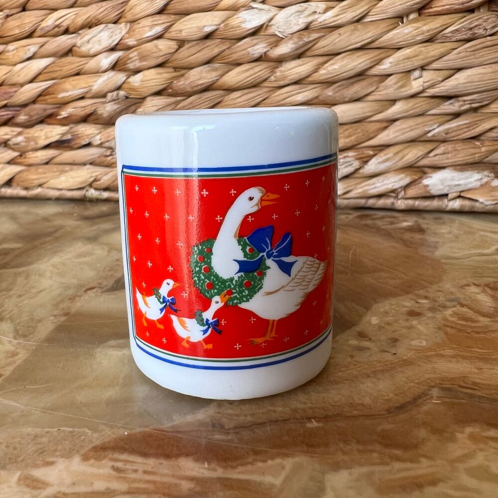 Goose with wreath Candleholder: 2 inch